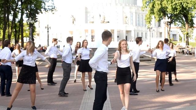 Выпускной вальс - студия Double Twist смотреть онлайн