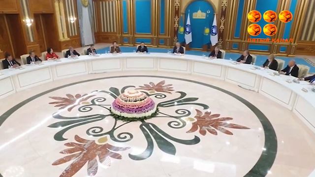Основной закон страны, кардинально изменит политическую систему. смотреть онлайн