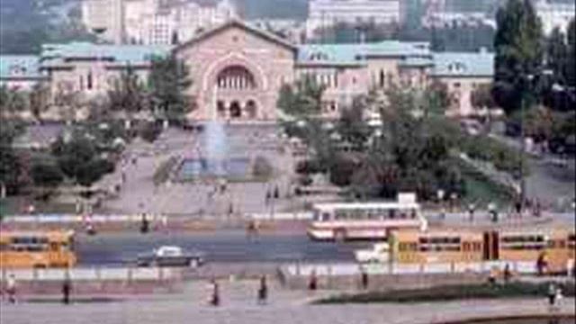 Moldavian capella "Doina" Вальс-бостон из "Атаман Кодр" De când ne-a aflat mulţimea смотреть онлайн