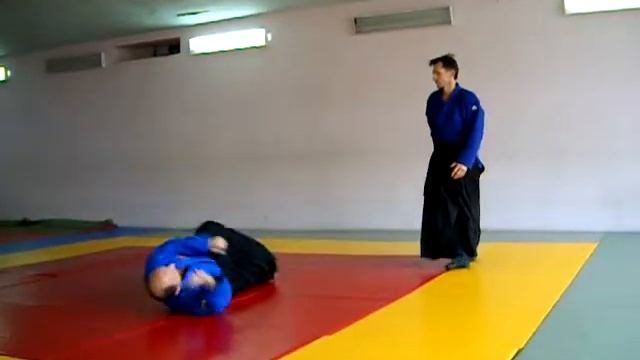 перехват инициативы. удэ-осаэ (гяку-ханми) смотреть онлайн