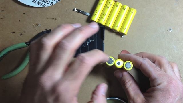 Make your own RC Car Battery Pack or Repair NIKKO Ni-Cd 6.0V-620mAh смотреть онлайн