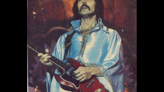 Ritchie Blackmore V.S Tony Iommi (battle) смотреть онлайн