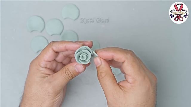 Plastic bottle flower vase making - Look like ceramic vase | प्लास्टिक की बोतल फूल फूलदान बना रही ह смотреть онлайн