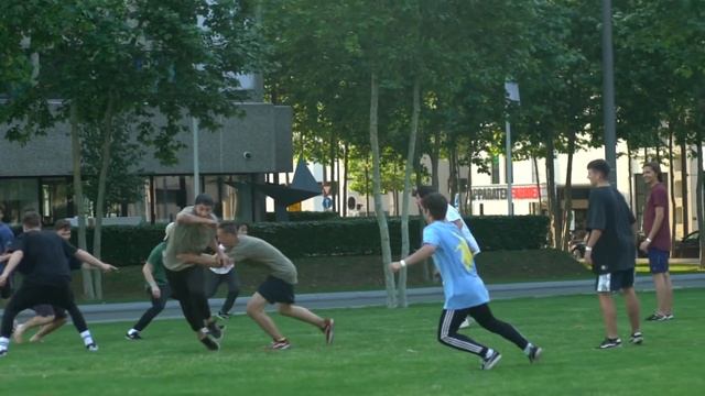 Parkour’s first street competition ?? смотреть онлайн