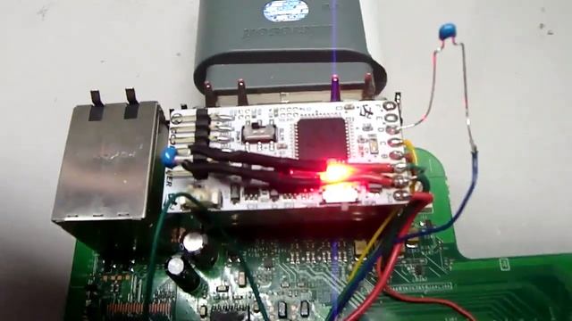 Team Xecuter XBOX 360 Reset Glitch Hack Cool Runner Jasper Capacitor Mod смотреть онлайн