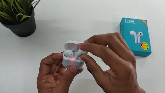AirPods Clone at Rs 500 - i11 TWS Unboxing and Review | Is It Worth? смотреть онлайн