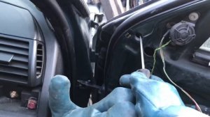 Зеркало Разборка BMW 3 серии Е46  Зеркало наружное на правой  двери .Как снять ?