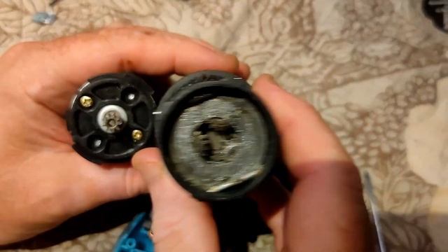 Шуруповерт из магазина Светофор за 1000 рублей обзор, разборка смотреть онлайн