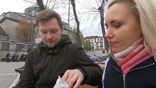 Из аэропорта в Стамбул, МЕСТНАЯ ШАВЕРМА НЕ ОЧ??? смотреть онлайн