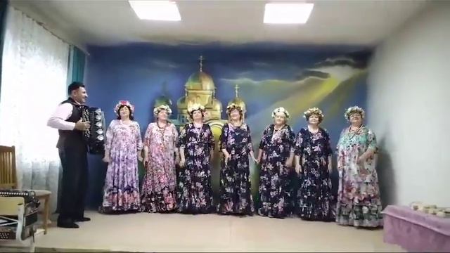 Песни ."Осень на дворе." И "Цветет сирень" смотреть онлайн