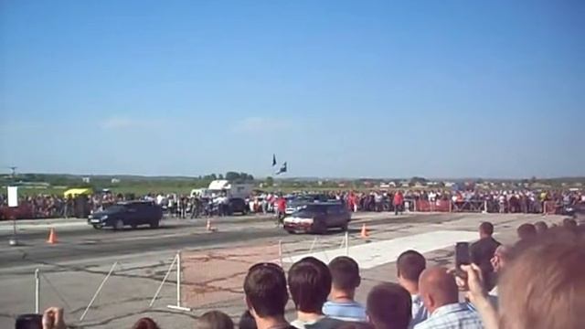 2113 и 2108 вин 2113 изза того что 2108 проспал старт.AVI смотреть онлайн