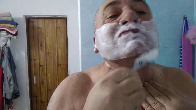 Бритьё опасной бритвой FRAM 89 смотреть онлайн