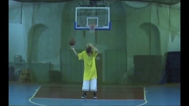 Баскетбольный дриблинг. Уроки и обучение. 2007 год смотреть онлайн