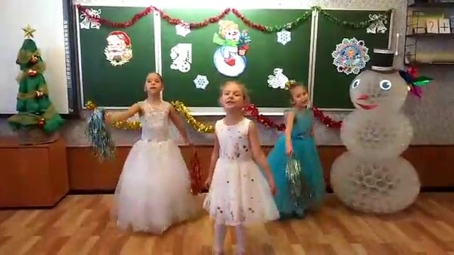 Новогодняя песня МКОУ "ООШ №9" город Лиски 1 "Б" Класс смотреть онлайн
