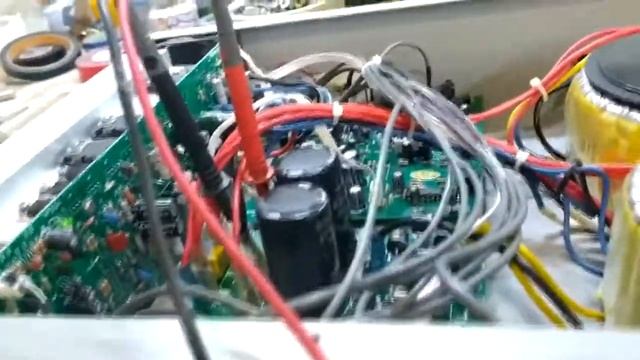 Ремонт усилителя Roxton aa 240, нестандартная неисправность смотреть онлайн