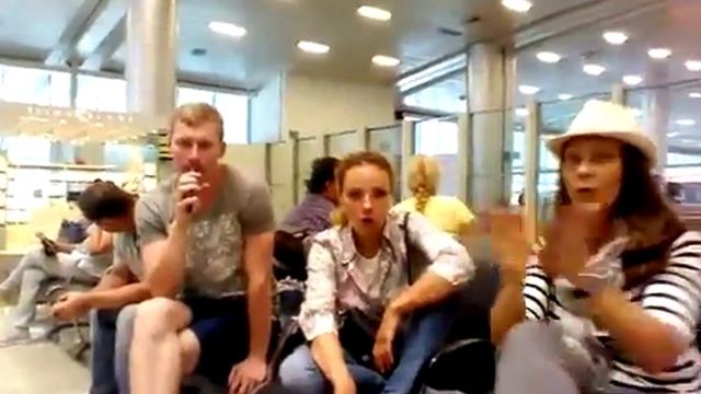 Аэропорт даболим, если вам нечем занять 36 часов ожидания самолета 1 смотреть онлайн