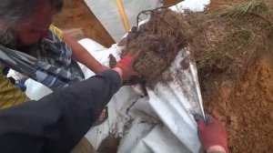 Как монтировать дренажный колодец?