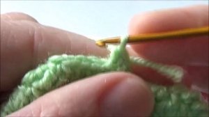 Как связать крючком кофточку с капюшоном для куколки // мастер-класс toyfabric