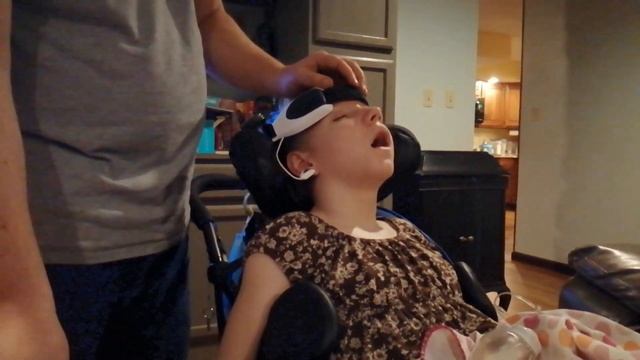 RAELYNN PLAYED A GAME...WHiLE SLEEPiNG!!! смотреть онлайн