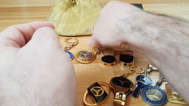Mercedes Benz Keychain Yellow Collection 12 смотреть онлайн