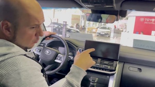 Новый ( NEW ) TOYOTA Land Cruiser 300 . Обзор от Black Car !