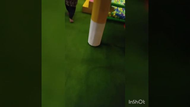 Ester ka din kasa guzar😇😇 смотреть онлайн