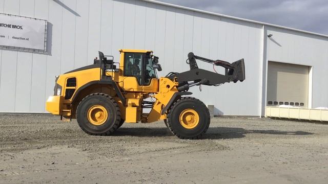 2015 Volvo L180H Wheel Loader | Moerdijk, NLD 29-31 March смотреть онлайн