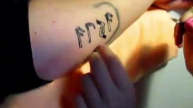 How to draw: Scandinavian runes - fake tattoo смотреть онлайн