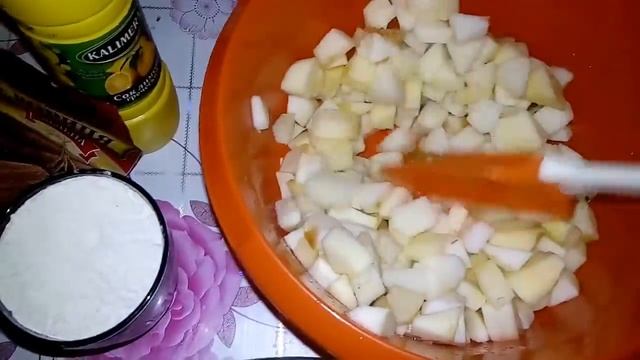 Очень вкусная ЯБЛОЧНАЯ ШАРЛОТКА. смотреть онлайн
