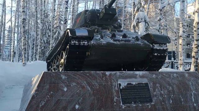 Чем удивляет Ханты-Мансийск, когда прибываешь в этот город впервые. Что не здание, то шедевр смотреть онлайн
