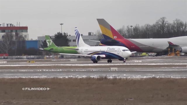✈Встретились на рулёжке: Боинги 737-300 и 737-800 NordStar / Домодедово 2020 смотреть онлайн