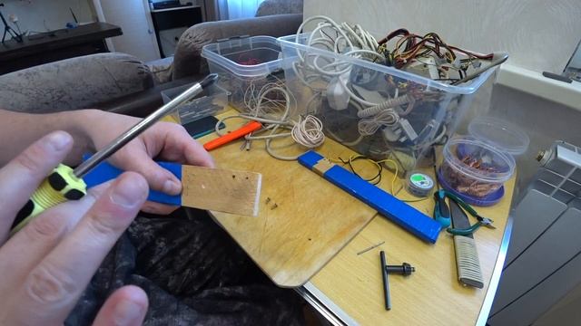 Быстрое снятие изоляции с проводов ✔ Приспособление стриппер для добычи меди смотреть онлайн