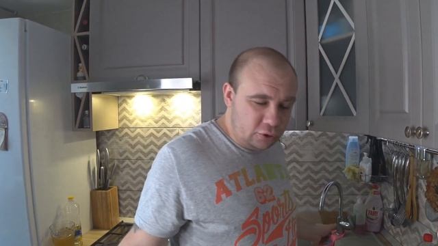 Молочный поросенок запеченный в духовке. Начиненный гречей с грибами и луком!!! смотреть онлайн