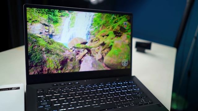 This Laptop is PowerFul BEAST - Review #gyantherapy смотреть онлайн