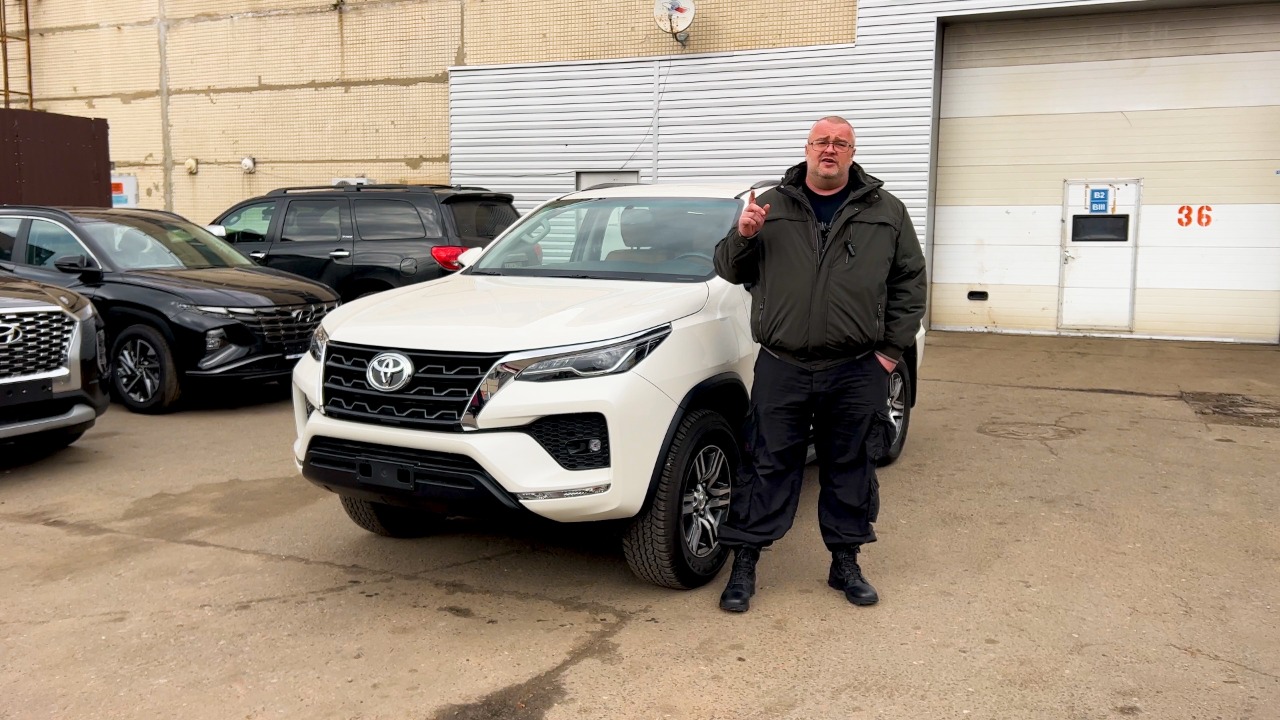 Toyota Fortuner от шейхов - V6 4.0 валит лучше Prado за 4.4 лимона! смотреть онлайн