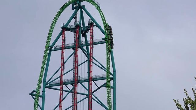 Roller coasters are getting better, here's why смотреть онлайн