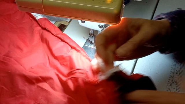 Jacket vest.КАК ЛЕГКО СДЕЛАТЬ ИЗ КУРТОЧКИ ЖИЛЕТ. смотреть онлайн