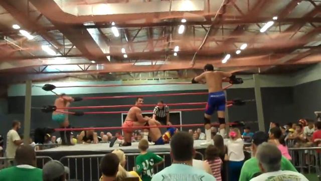 Ladies Man Gregory Edwards & Tony Da Fonz Delfonzo vs. Anthony Greene & Nick Westgate - TRP FANCAM смотреть онлайн