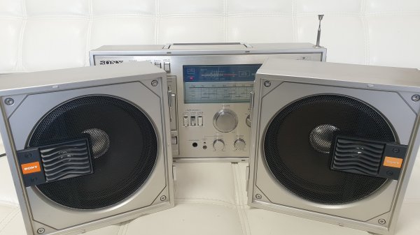 Магнитофон SONY CFS-88