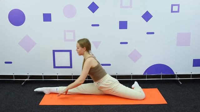 Марафон онлайн-зарядок с Марией Дмитриевой: Продольный шпагат смотреть онлайн