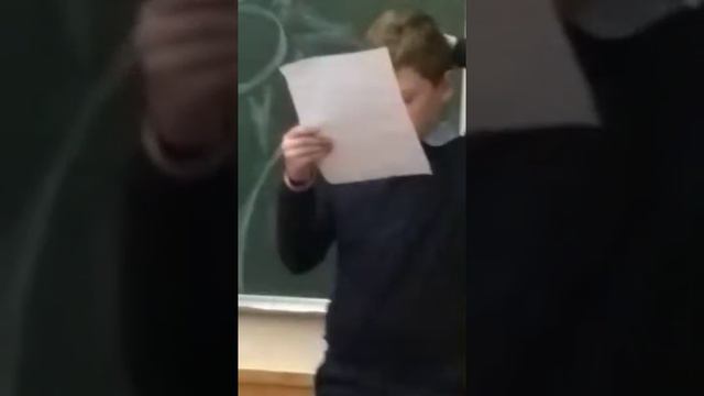 Школа школьник на уроке поёт рэп на белорусском языке фараон не по пути смотреть онлайн