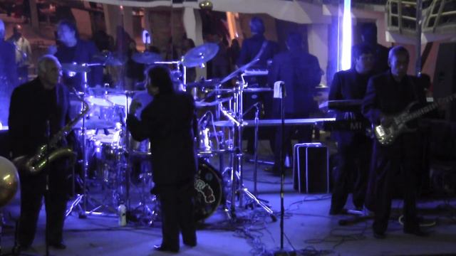 LOS MARIOS.......EL TOQUECITO TROPICAL DEL BARRIO.EN EL TROPICAL MARACAS. смотреть онлайн