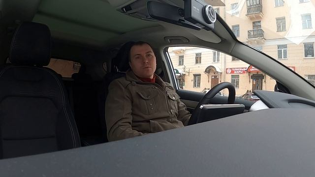 GEELY COOLRAY в сравнении с RENAULT DASTER смотреть онлайн
