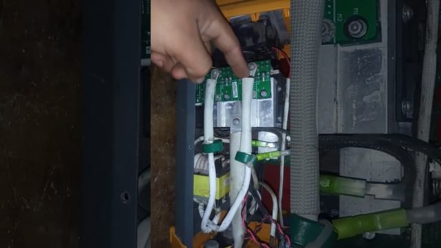 armado soldadora inverter hugong 200 E3 смотреть онлайн