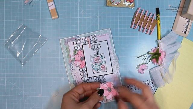 Открытка цветочная. Видео обзор процесса создания. Мастер-класс смотреть онлайн