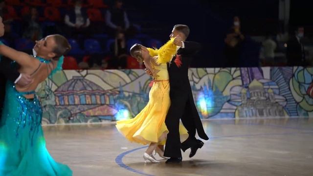 Колесников Константин и Шевлякова Вера - Танго. Золотая моя Москва 2021 смотреть онлайн