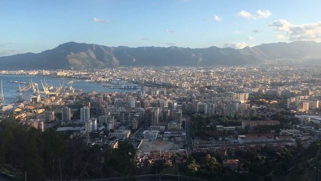 Panorama of Palermo at sunset from Mount Pellegrino. смотреть онлайн