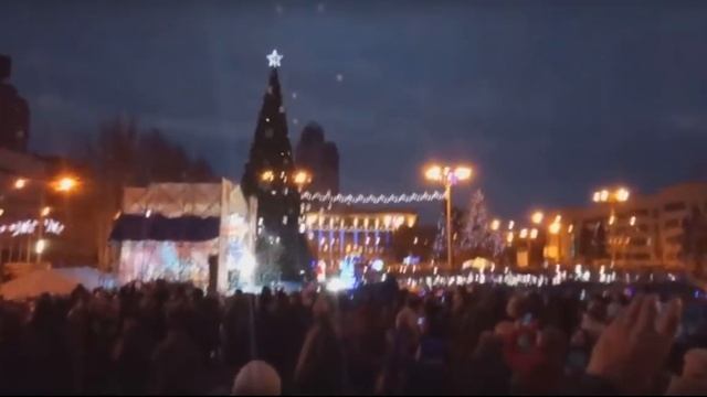 ДОНЕЦК 2018/ОТКРЫТИЕ НОВОГОДНЕЙ ЕЛКИ 22.12.2017 смотреть онлайн