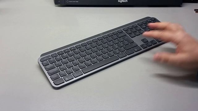 LOGITECH - MX KEYS - беспроводная клавиатура с подсветкой - распаковка и краткий обзор смотреть онлайн