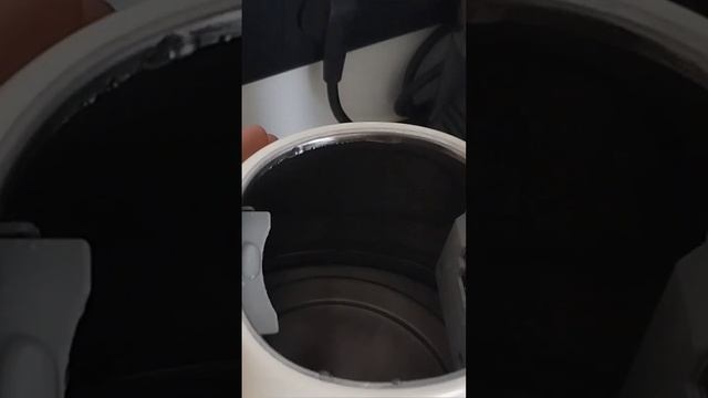 От куда берётся накипь в вашем чайнике? смотреть онлайн
